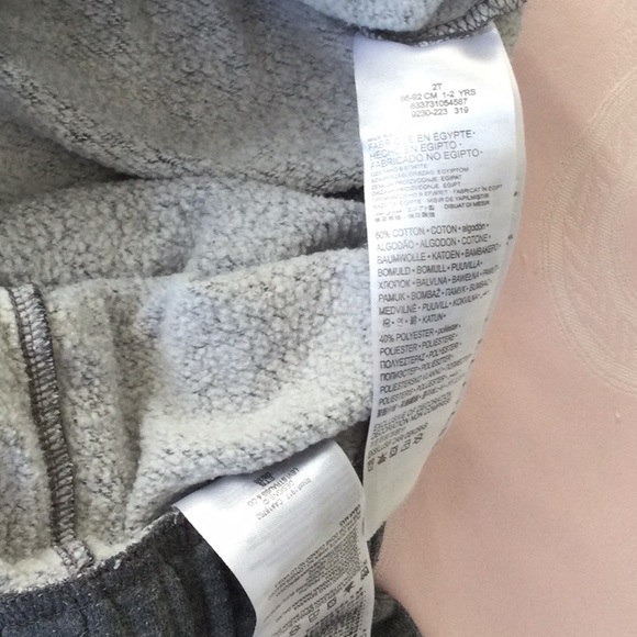 Levi’s little boy joggers suits - Picture 3 of 3